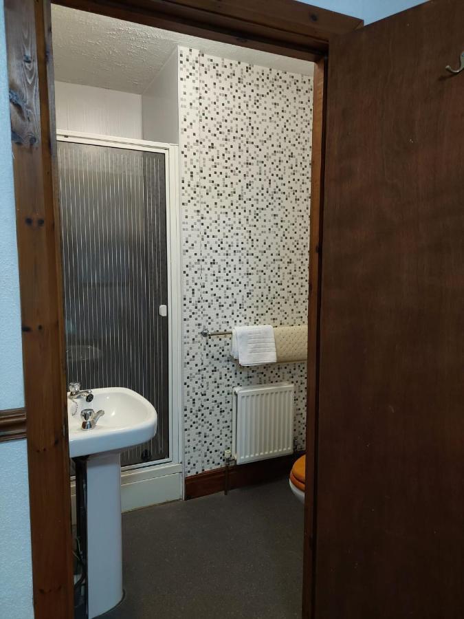 Twa Dogs Inn Keswick  Ngoại thất bức ảnh