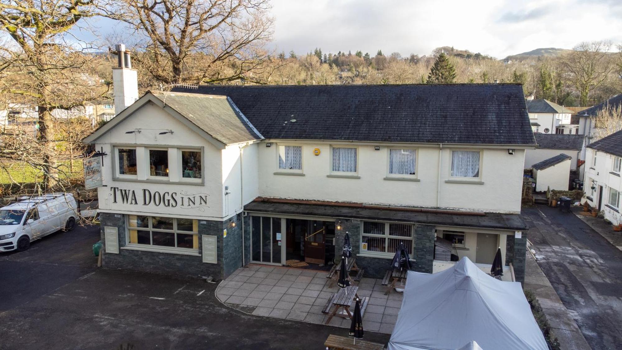 Twa Dogs Inn Keswick  Ngoại thất bức ảnh